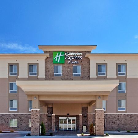 Holiday Inn Express & Suites North Topeka Eksteriør bilde