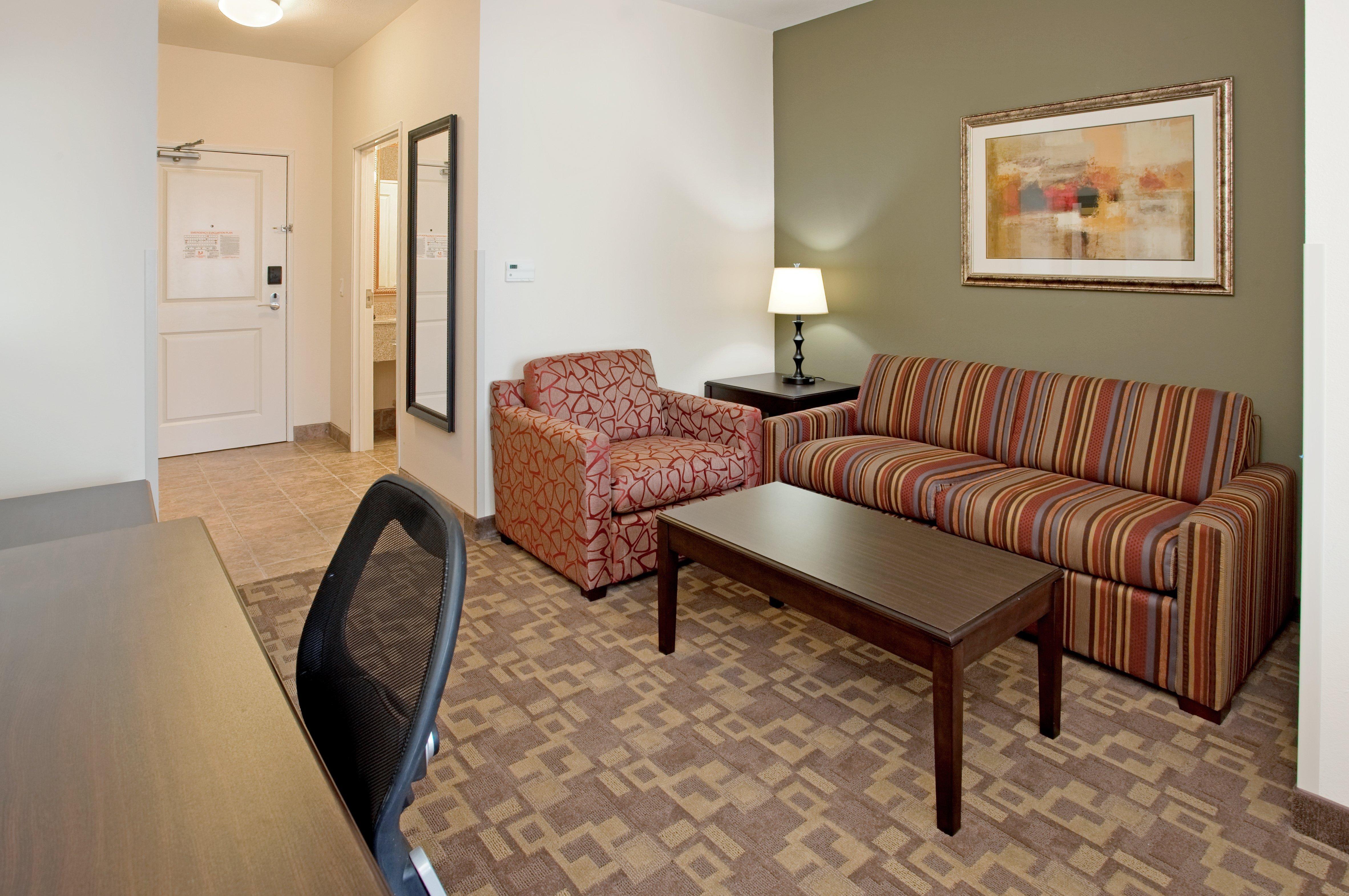 Holiday Inn Express & Suites North Topeka Interiør bilde