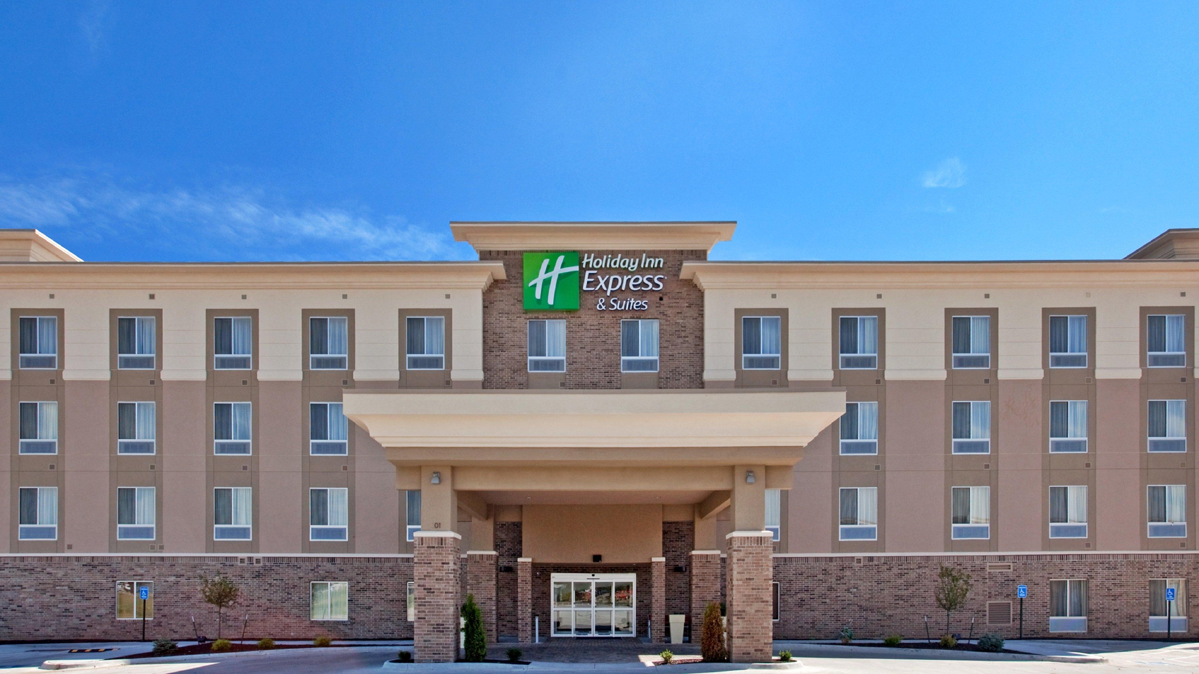 Holiday Inn Express & Suites North Topeka Eksteriør bilde